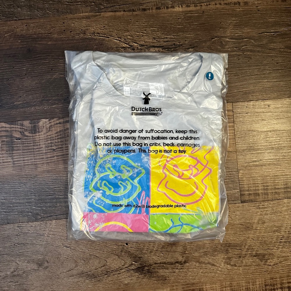 Dutch Bros short sleev